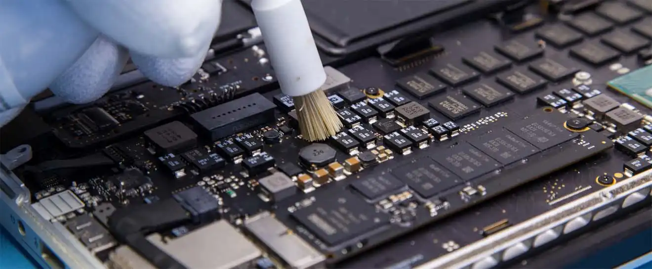 Чистка Apple MacBook от пыли в Апрелевке | Замена термопасты